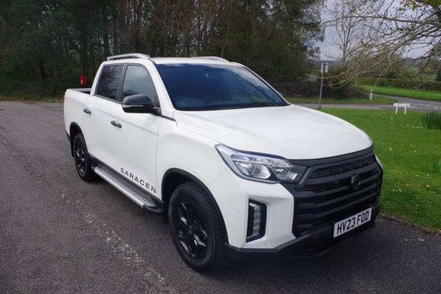 SsangYong Musso 2.2 Double Cab Saracen 4dr Auto (Roll Cover and Tow Bar Fitted) £35994 vat inc price Pick Up Diesel White