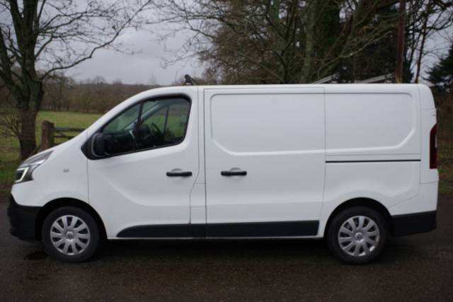 2020 Renault Trafic 2.0 SL28 ENERGY dCi 120 Business+ Van (Ply Lined)