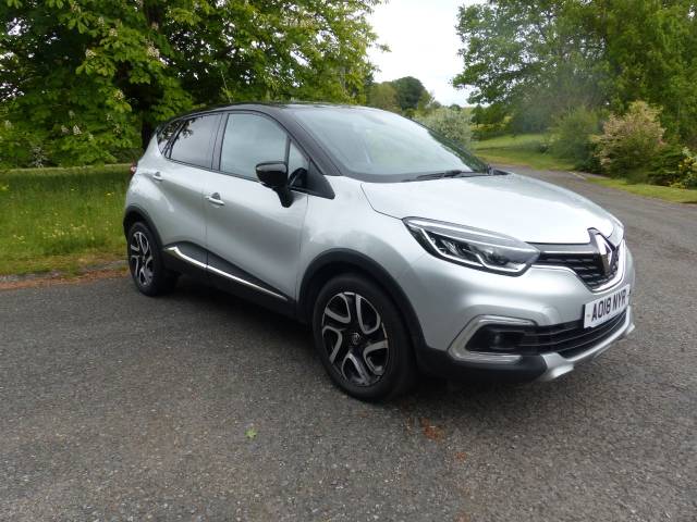 Renault Captur 0.9 TCE 90 Dynamique S Nav 5dr Hatchback Petrol Silver/black