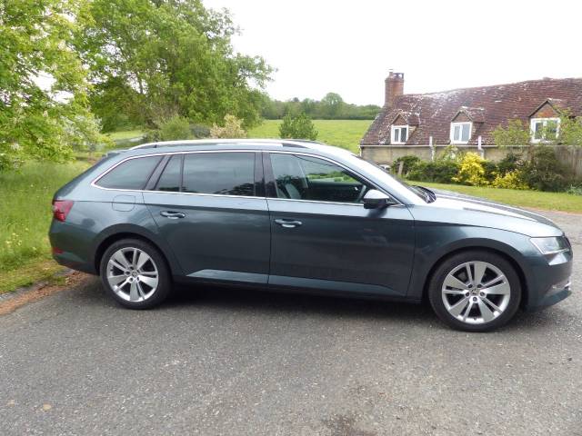 2019 Skoda Superb 2.0 TDI CR 190 SE L Executive Auto DSG [7 Speed]