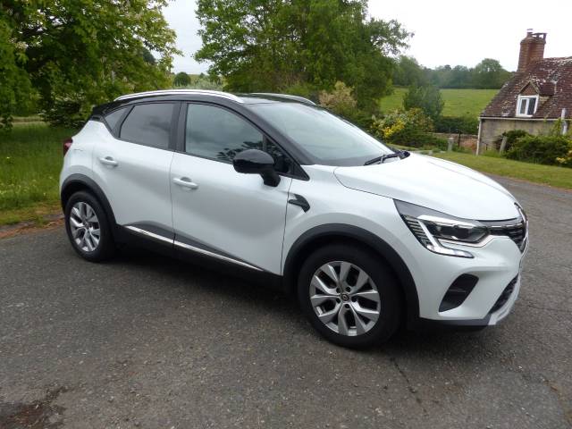 Renault Captur 1.0 TCE 100 Iconic 5dr Hatchback Petrol White/black